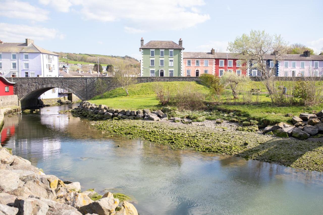 John Lewis Apartment Aberaeron Esterno foto